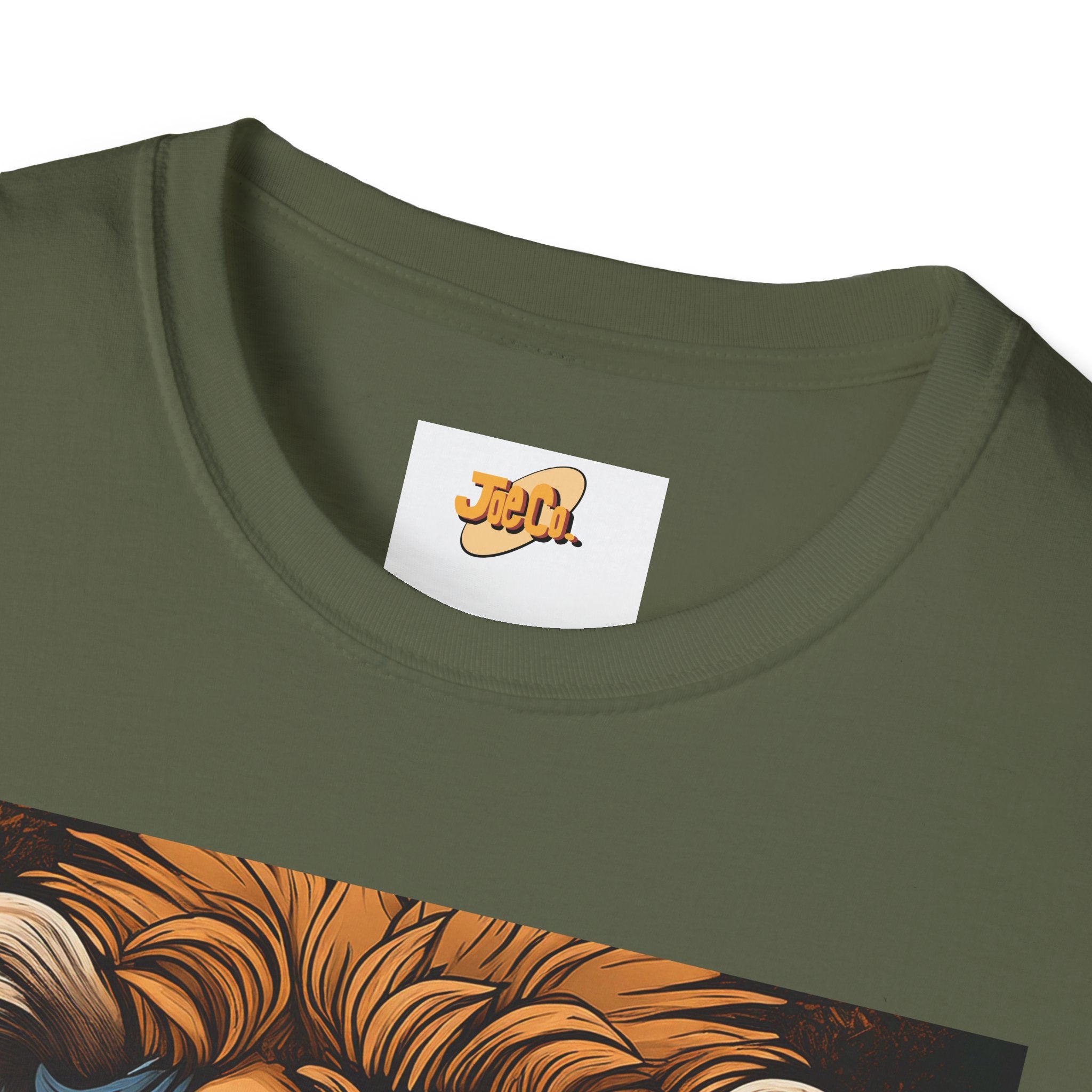 Majestic Lion Graphic T-Shirt — Bold Vintage Mane Artwork